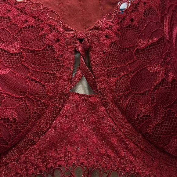MAISON LEJABY UNDERWIRE RED BRA NEW Elegant Red Lace 32D - Picture 3 of 10